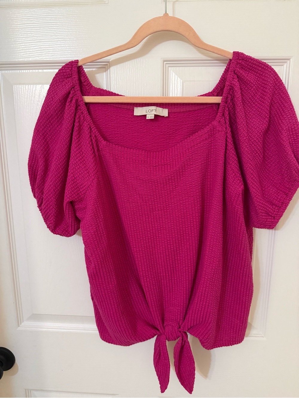 LOFT Bright Magenta Tie-Front Puff Sleeve Top